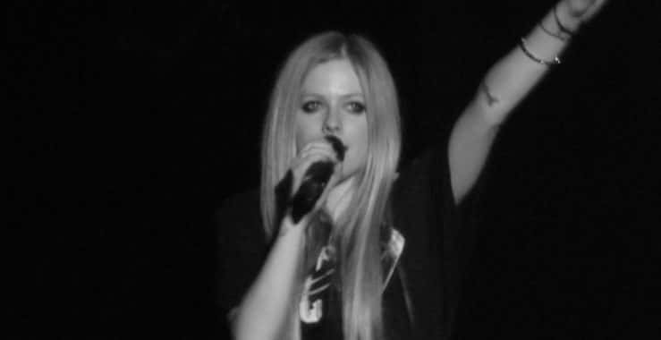 Complicated Facts about Avril Lavigne - Factinate