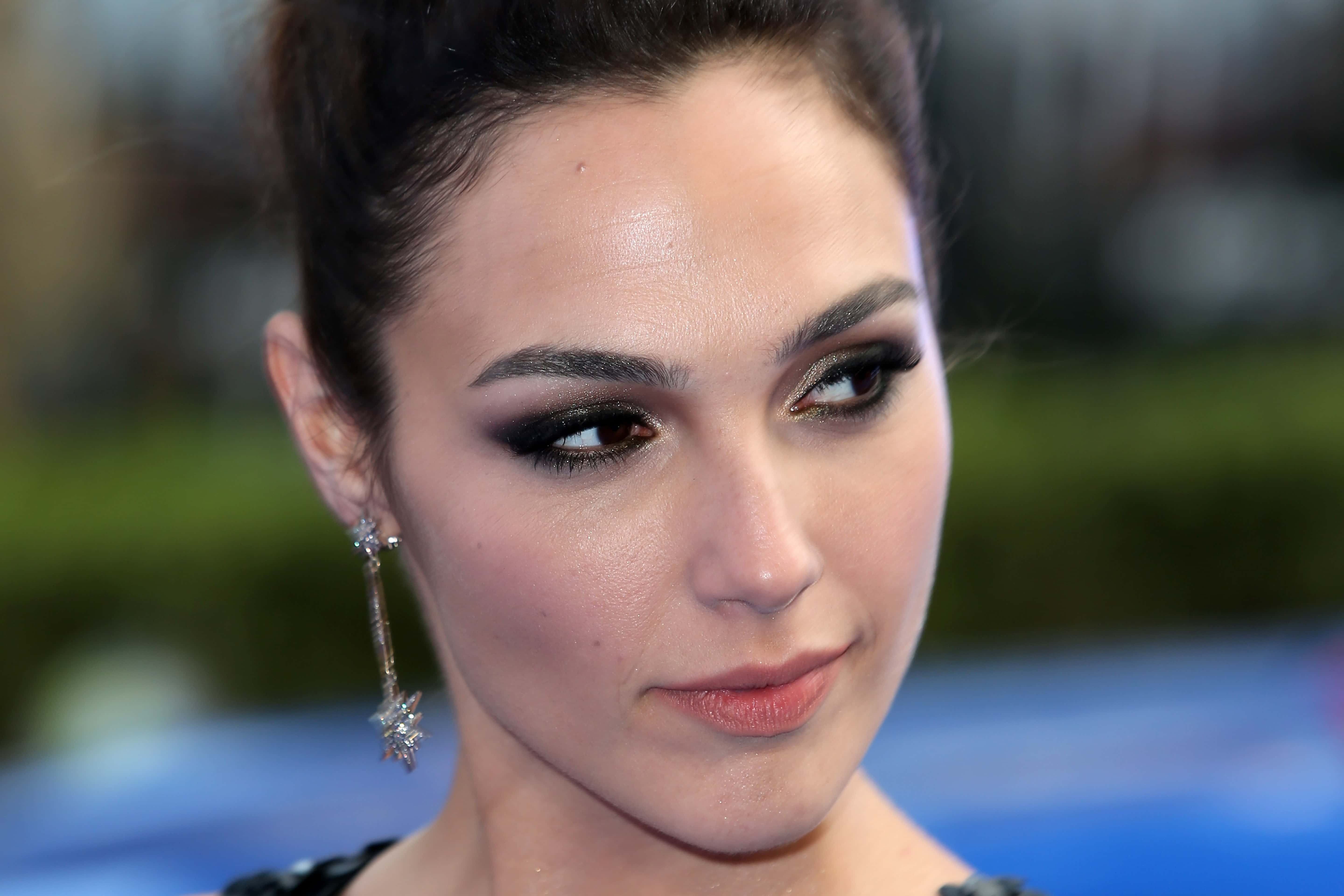 Wonderful Facts About Gal Gadot - Factinate