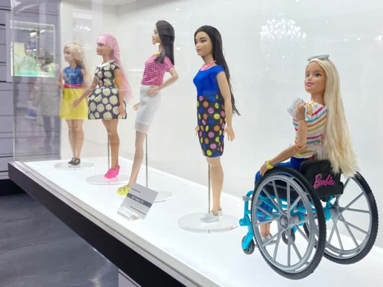 Plastic Facts About Barbie - Factinate