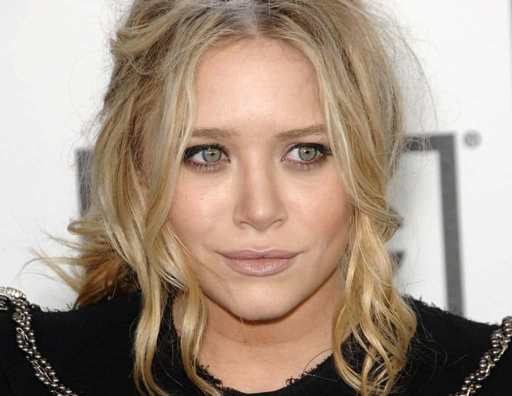 Mary-Kate And Ashley Olsen Are Intensely Private For A Reason - Factinate