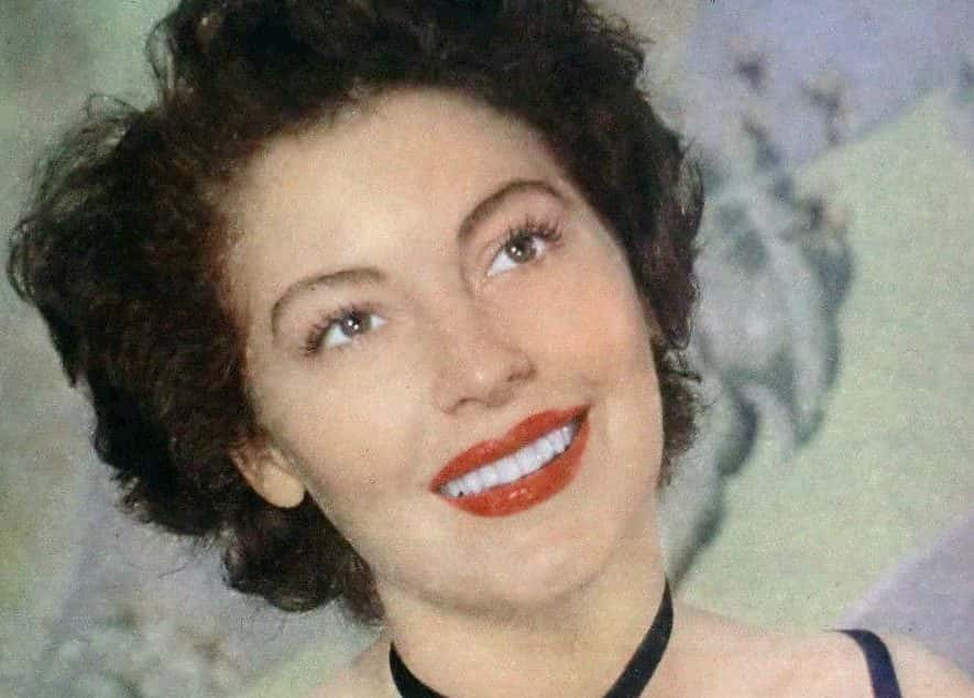 Ava Gardner Was A Hollywood Femme Fatale With A Twisted Life Story Factinate 