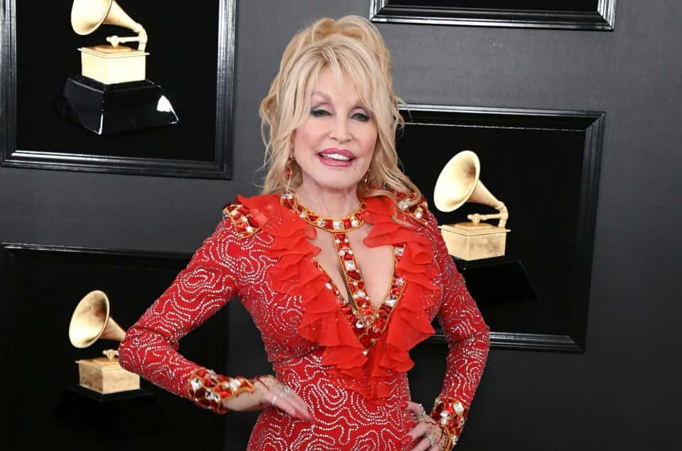 Larger-Than-Life Facts About Dolly Parton, The Queen Of Country - Factinate