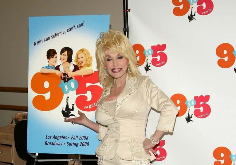 Larger-than-life Facts About Dolly Parton, The Queen Of Country - Factinate