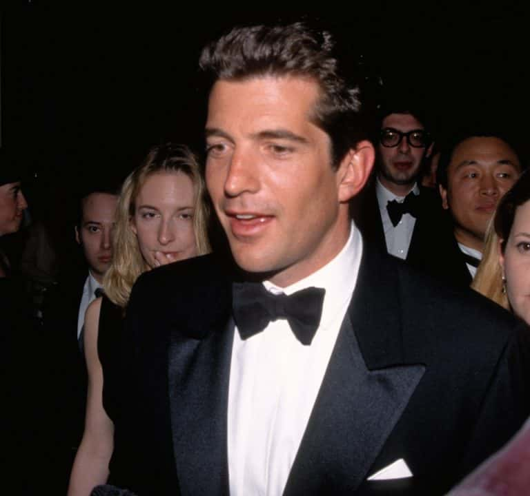 Tragic Facts About John F. Kennedy, Jr., America's Lost Son - Factinate