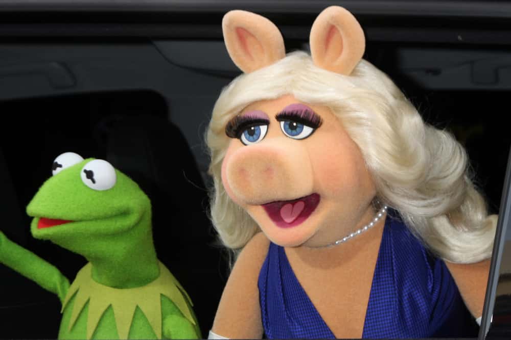 Miss Piggy attends the premiere of The Muppets Wizard of Oz at the  News Photo - Getty Images