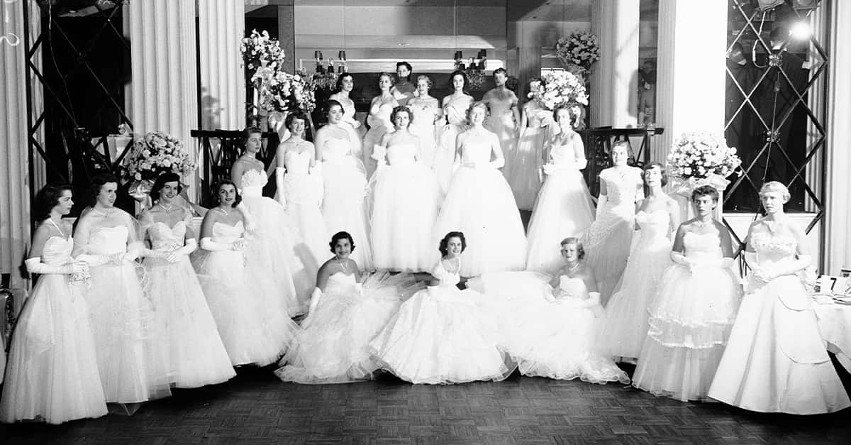 Glamorous Facts About The Wild World Of Debutante Balls Factinate