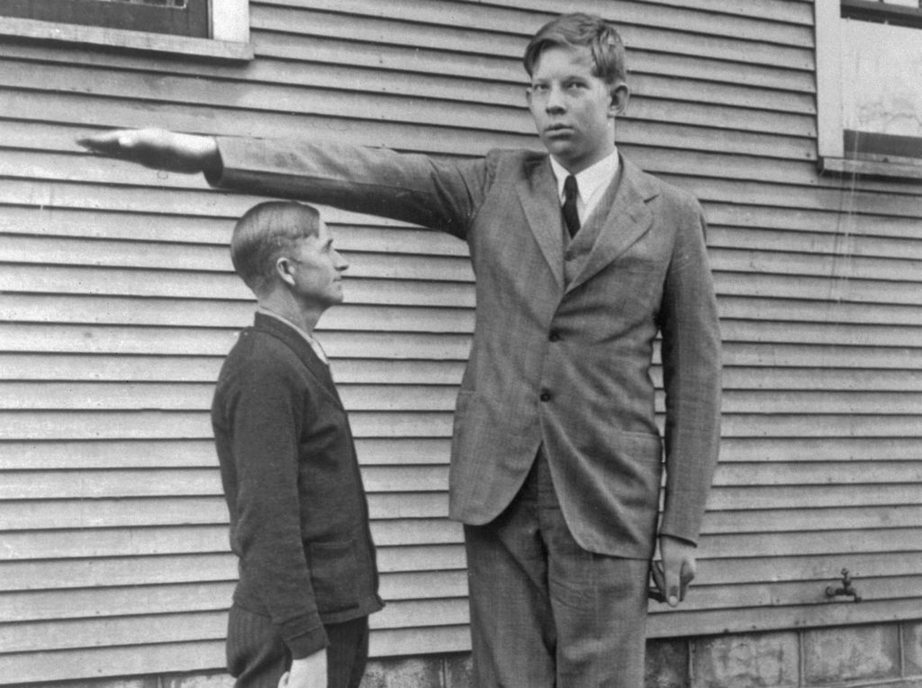 The Extraordinary Life Of Robert Wadlow - Factinate