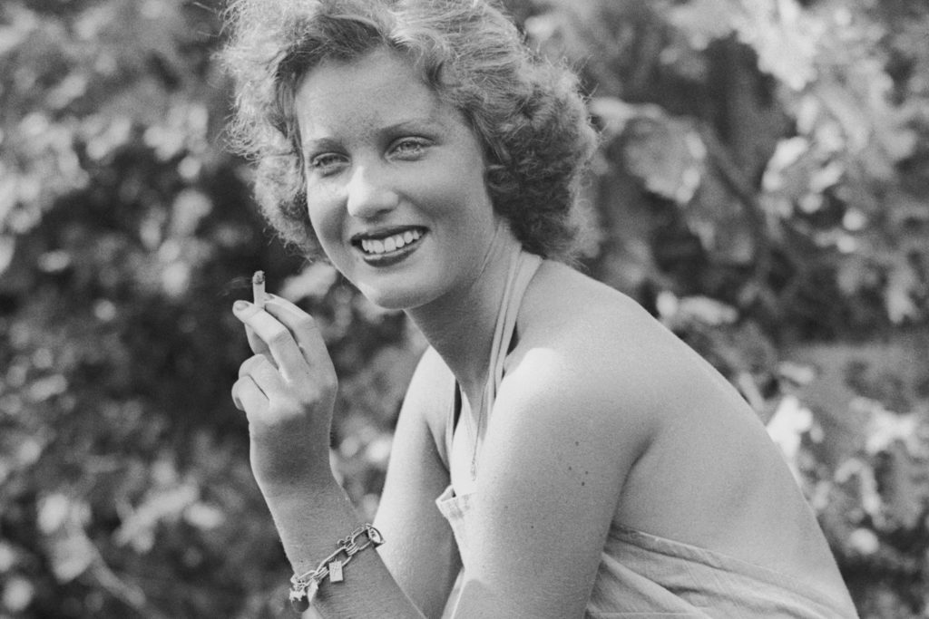 Facts About “Little” Edie Beale, The Tragic Socialite Factinate