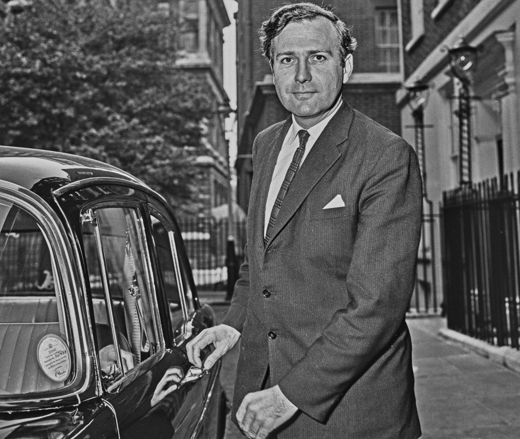 The Scoope, In 1974, British politician John Stonehouse attempted to fake  his own death to escape financial difficulties. Before that in 1965,  Americ