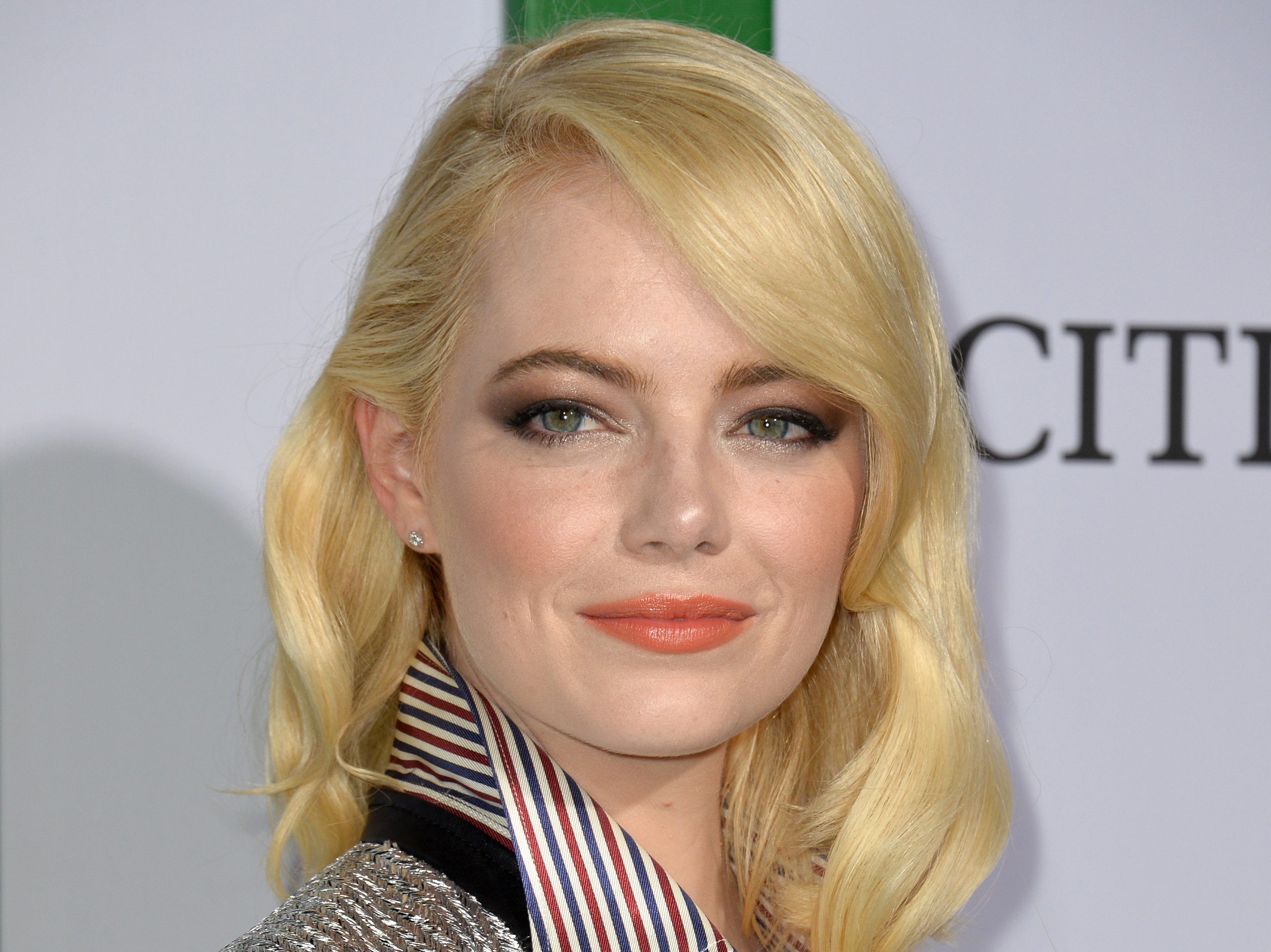10 Facts to Know About Emma Stone - Emma Stone Movies Ryan Gosling