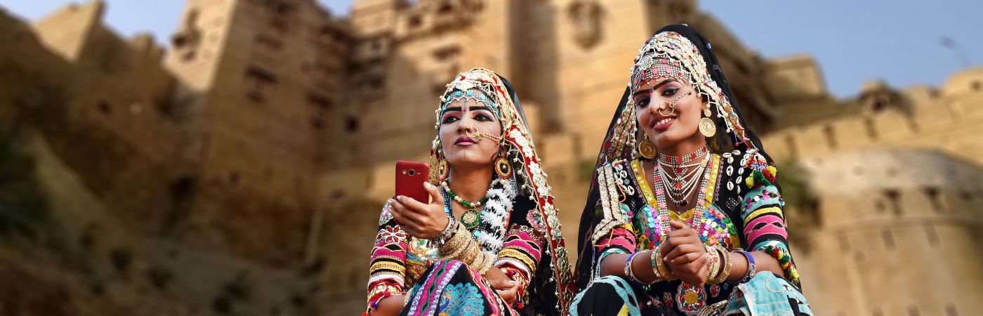 Rare Photos Of The Kalbeliya, India's Saperas (Snake-Charmers)