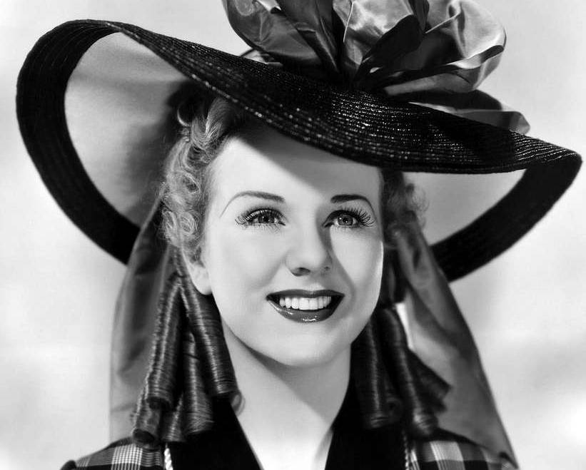 Deanna Durbin Had Broken Hollywood Dreams - TheShot