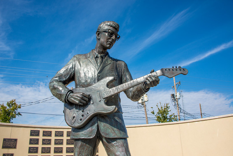 Buddy Holly Statue