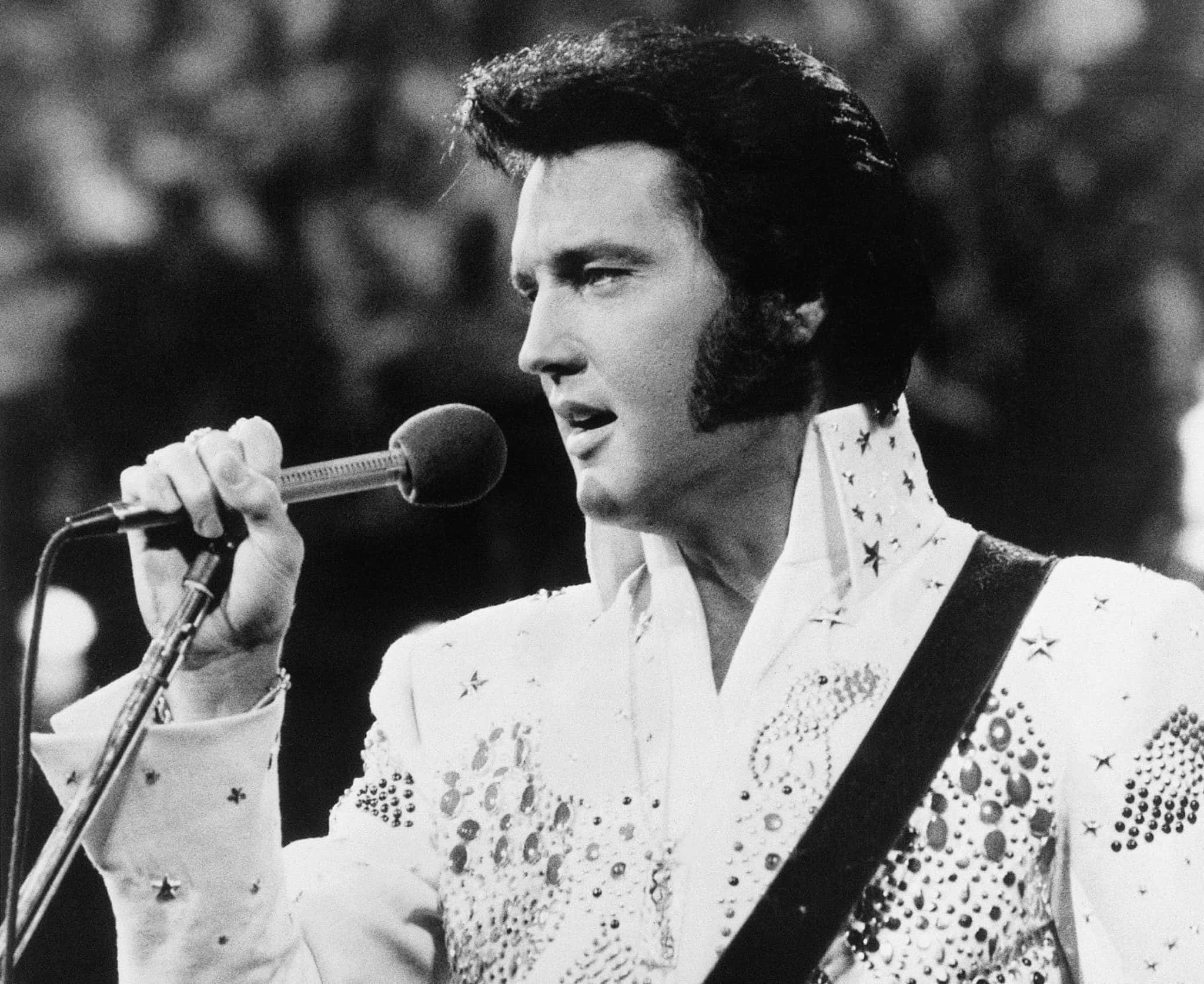 Messed-Up Facts About Elvis Presley, The King Of Rock And Roll