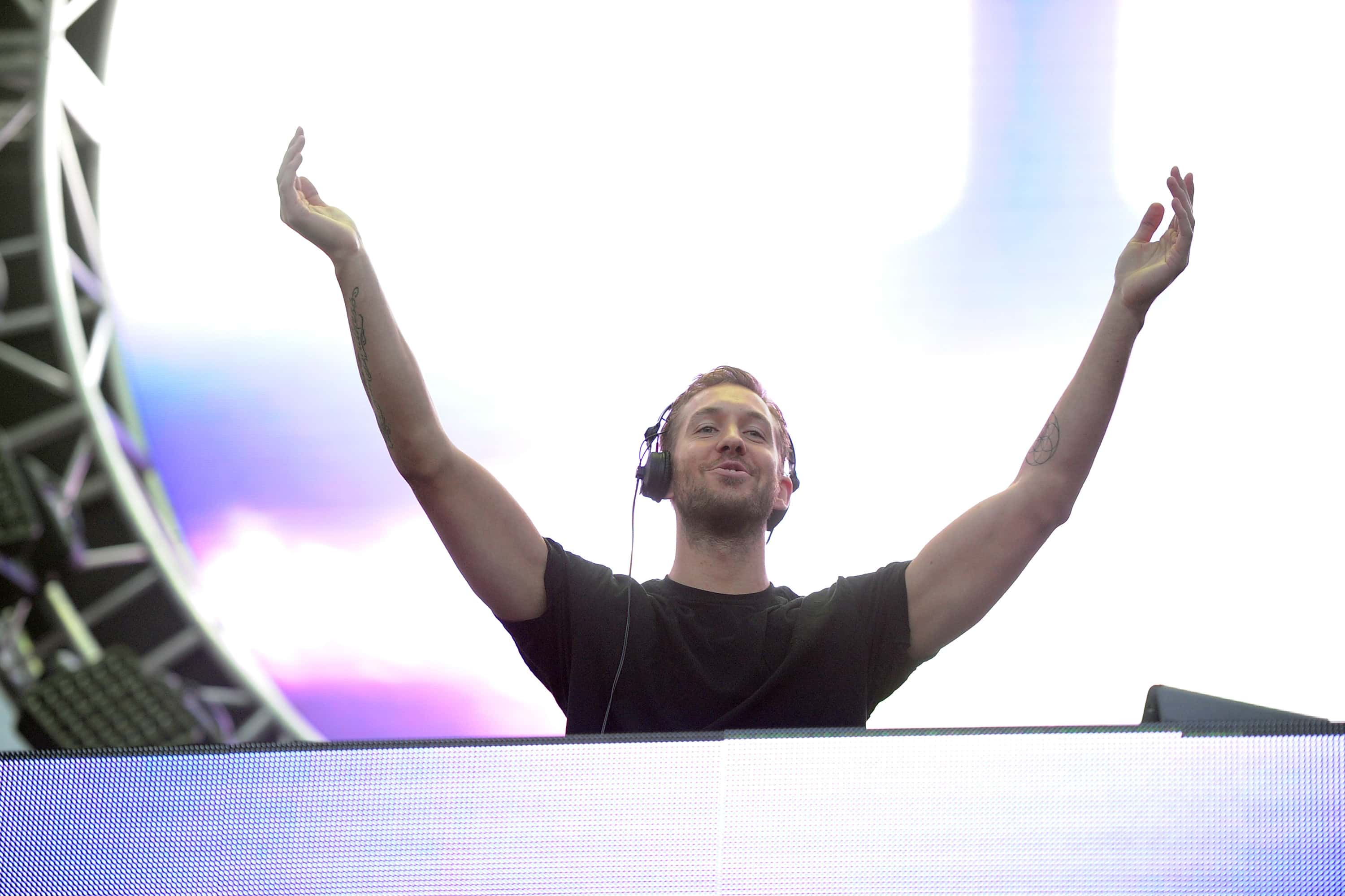 44 Remixed Facts About Calvin Harris 2937