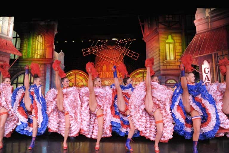 Magnificent Facts About The Moulin Rouge France S Scandalous Cabaret