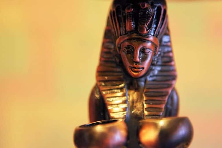 Seductive Facts About Cleopatra Queen Of The Nile 
